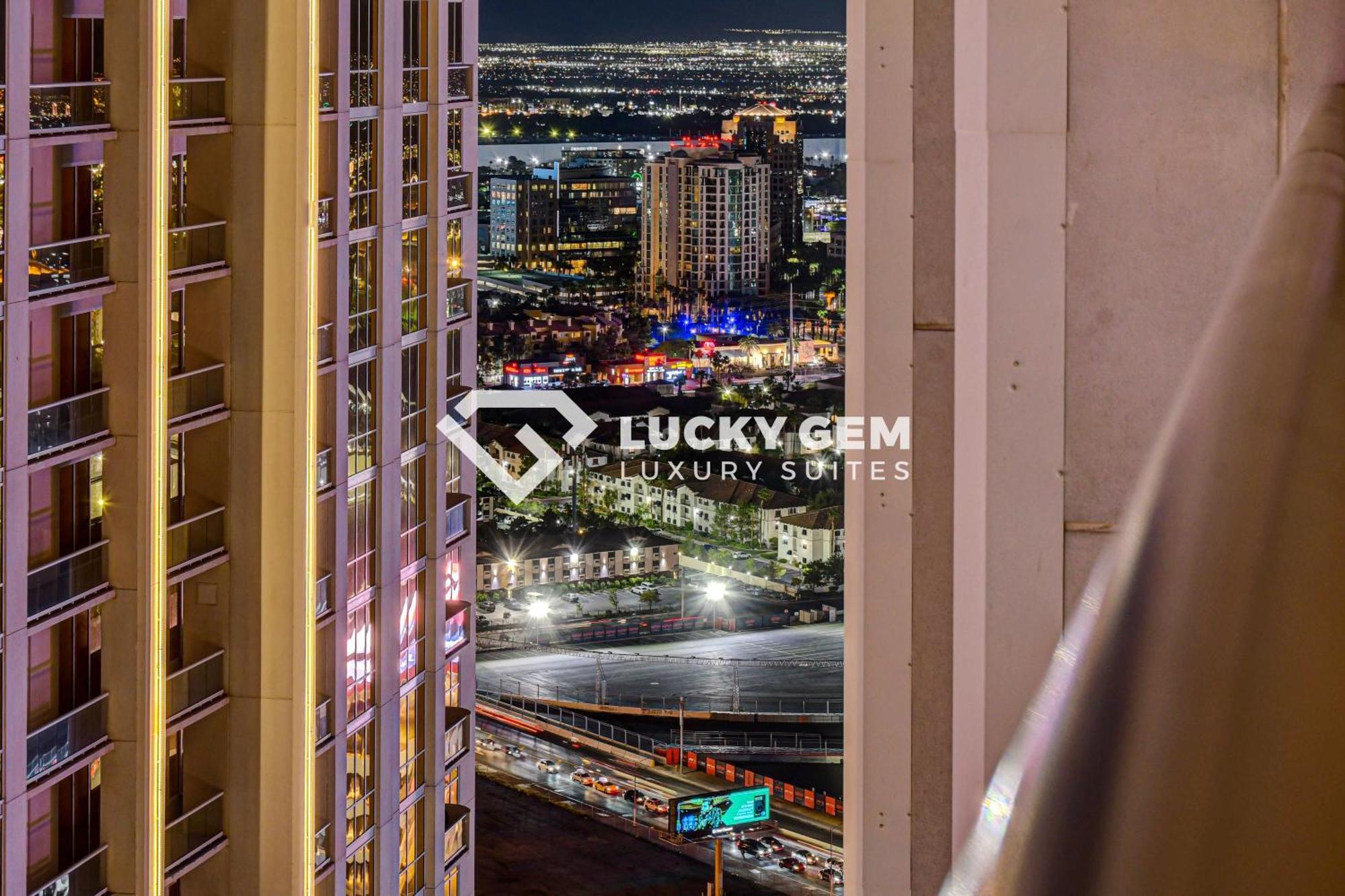 Lucky Gem Penthouse & Luxury Suites At Signature Resort, Balcony Strip View 3505 Las Vegas Kültér fotó